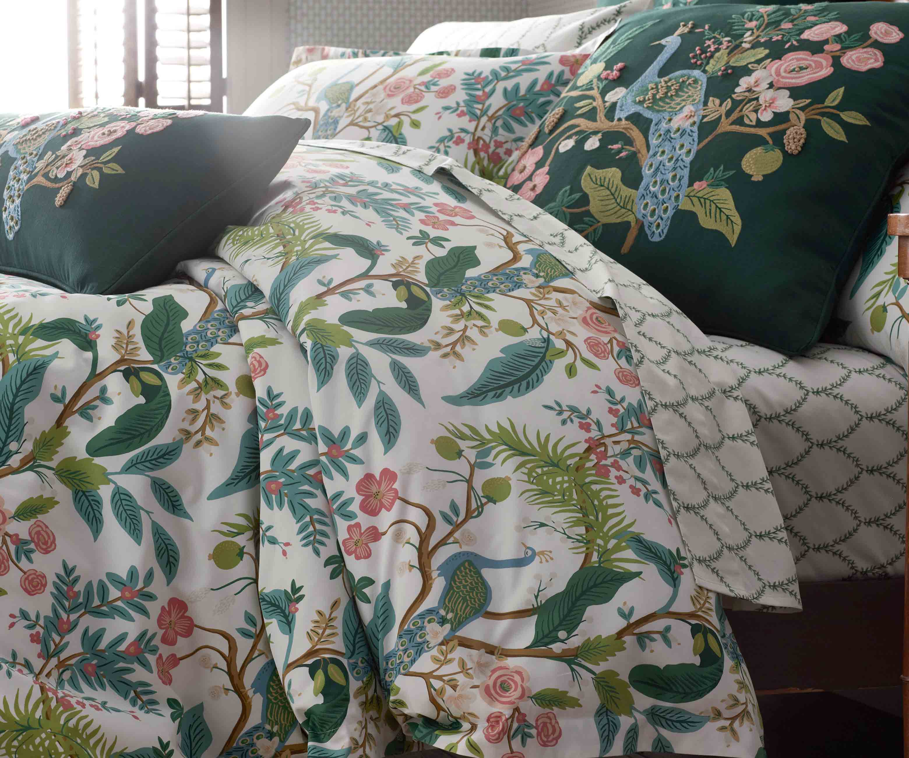 Sateen Comforter - Peacock White
