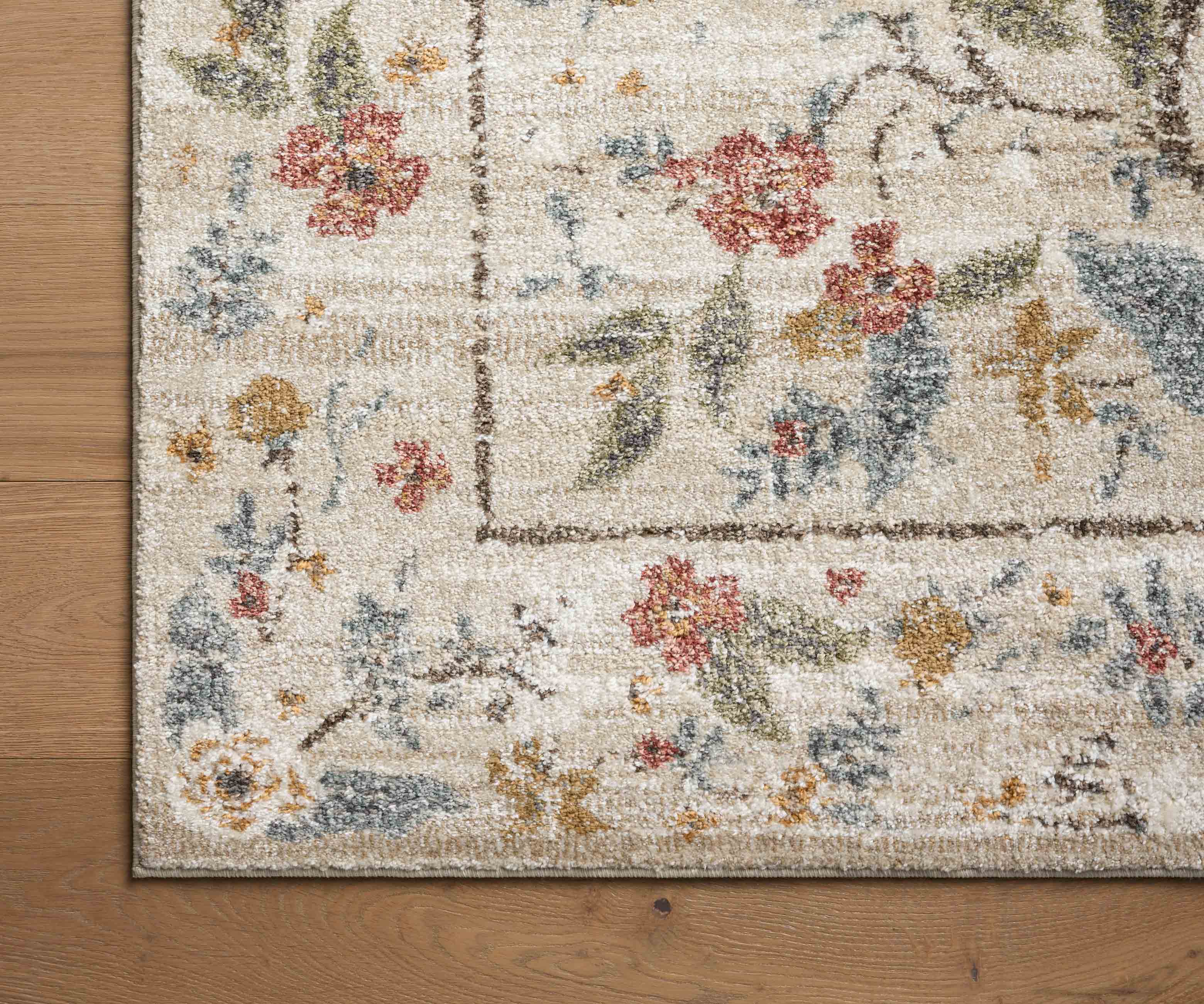 Laurel Peacock Garden Power Loomed Rug - Cream
