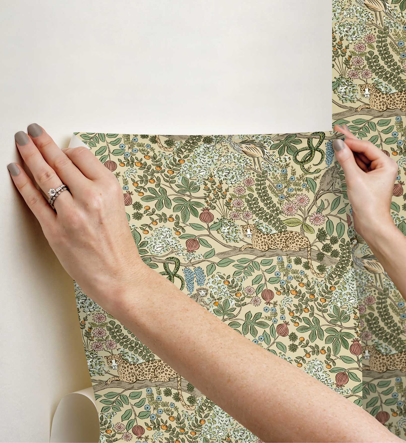 Safari Peel & Stick Wallpaper - Linen